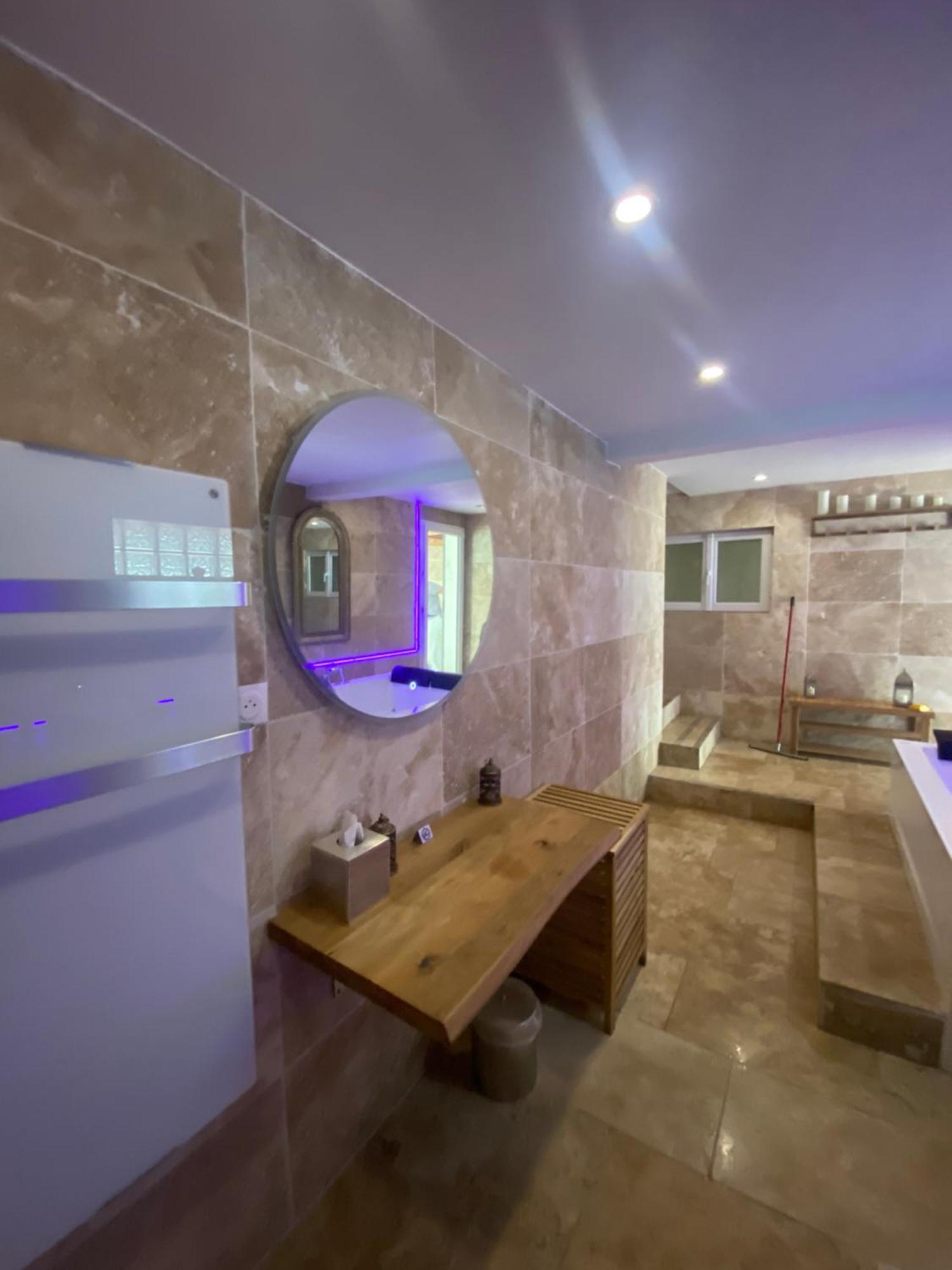 O Bain Soleil Bed and Breakfast Bourg-Saint-Andéol Buitenkant foto