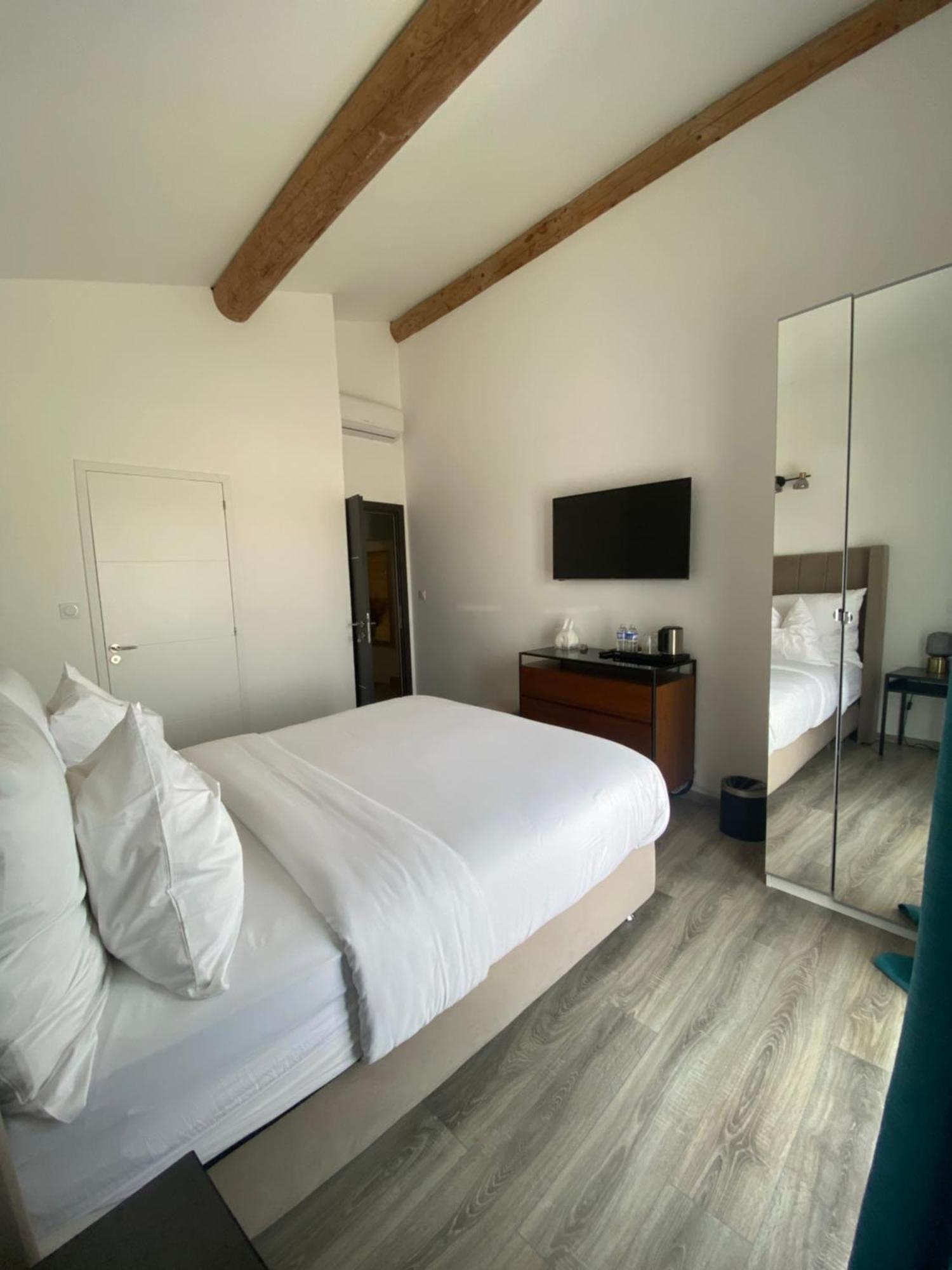 O Bain Soleil Bed and Breakfast Bourg-Saint-Andéol Buitenkant foto